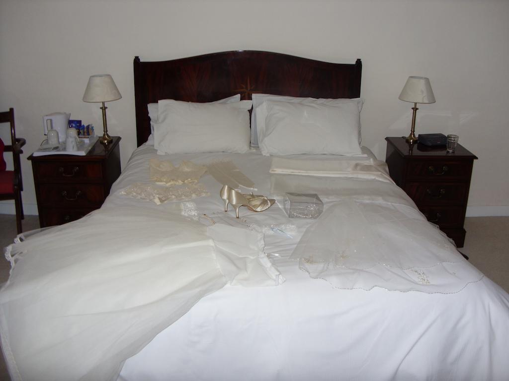 Rounceval House Hotel Chipping Sodbury Eksteriør billede